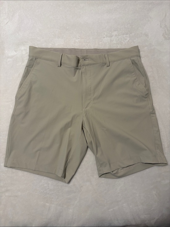 Greg Norman Collection Other - Greg Norman size 34 Men's Hybrid Shorts - Khaki